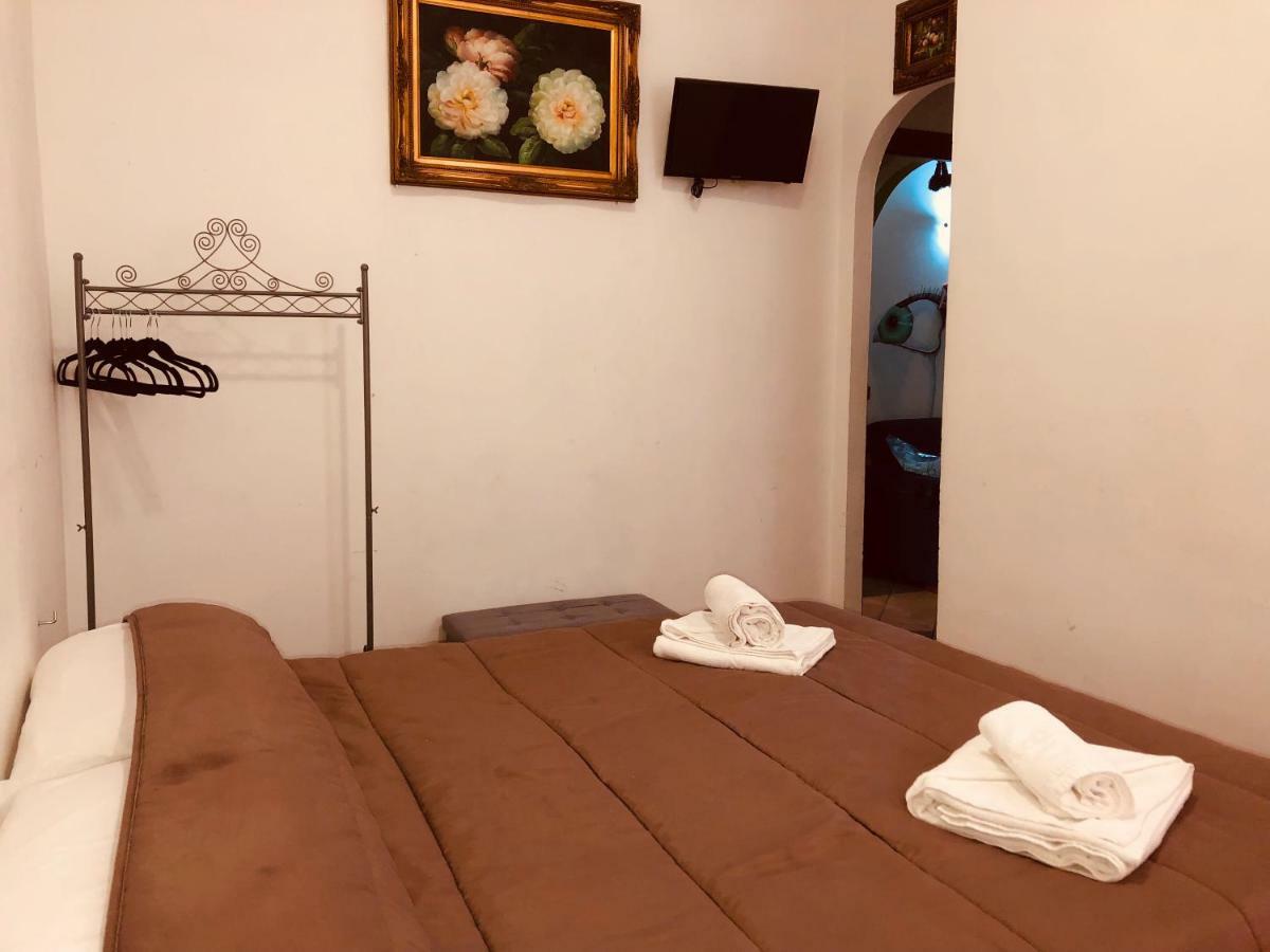 רומא Parisa Suite מראה חיצוני תמונה