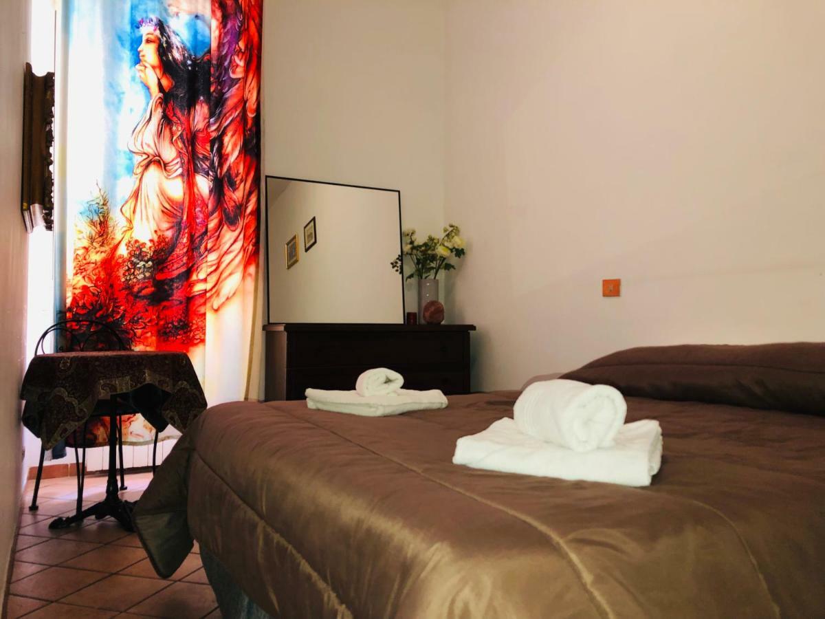 רומא Parisa Suite מראה חיצוני תמונה