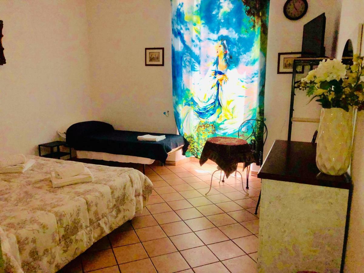 רומא Parisa Suite מראה חיצוני תמונה